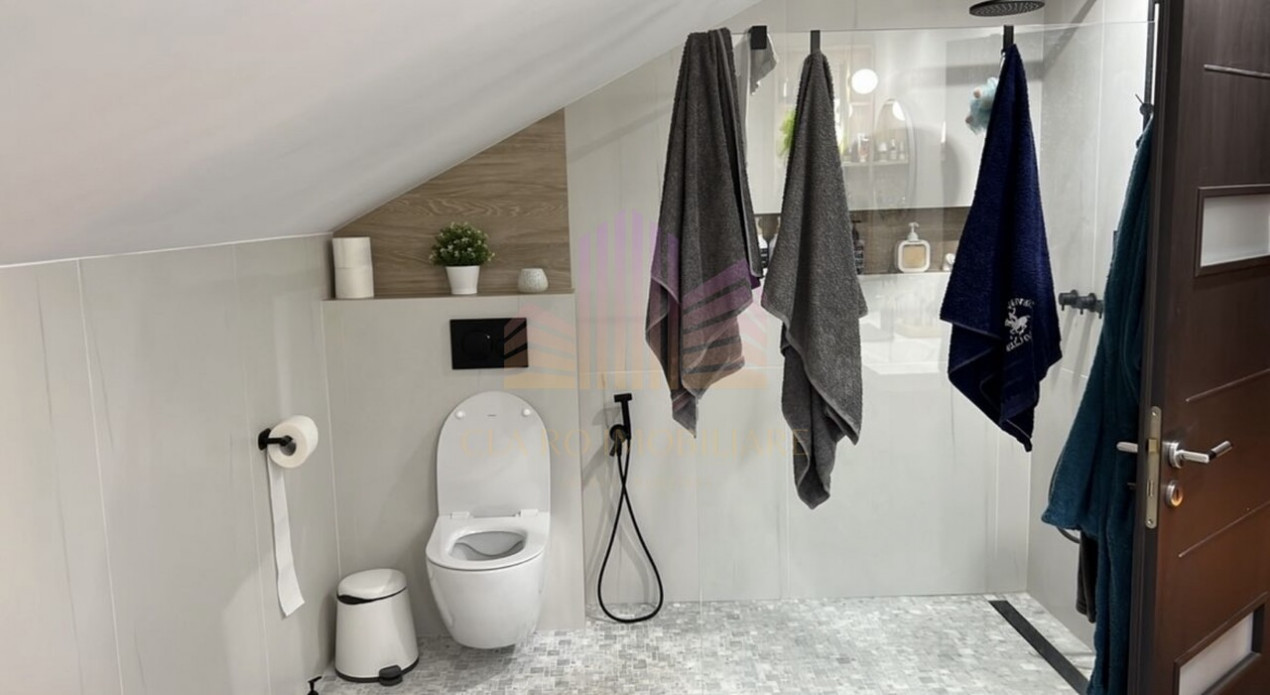De vanzare 5 camere in Corunca Valea Iubirii, Mures 