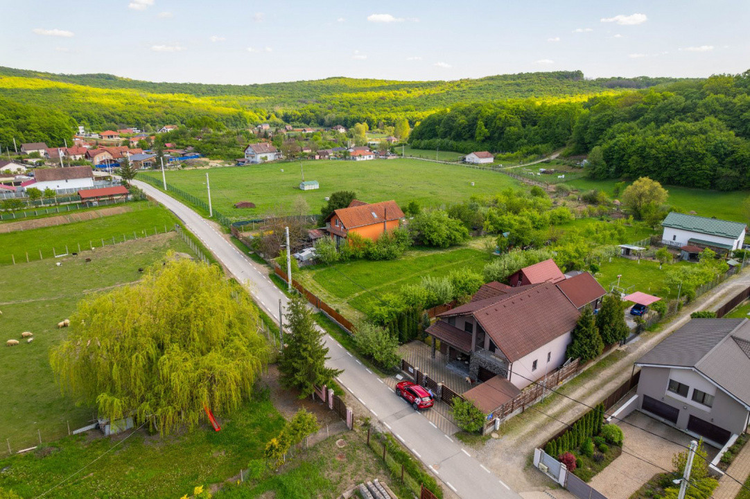 De vanzare 5 camere in Corunca Valea Iubirii, Mures 