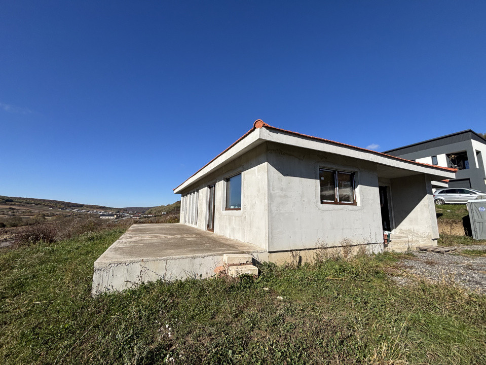 de vanzare casa noua construita semifinisata Livezeni, Targu Mures