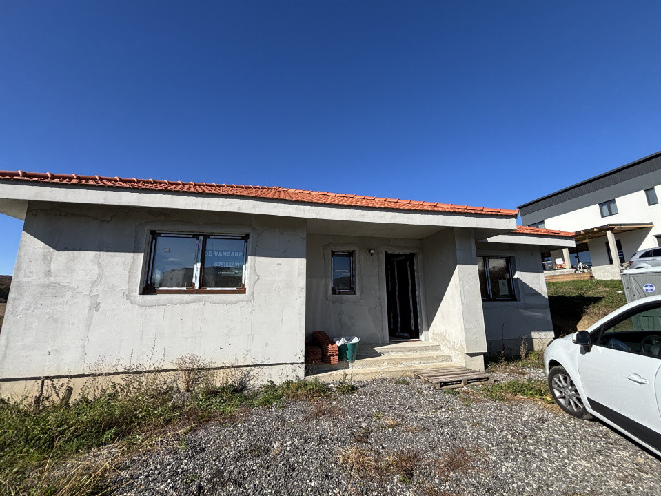 de vanzare casa noua construita semifinisata Livezeni, Targu Mures