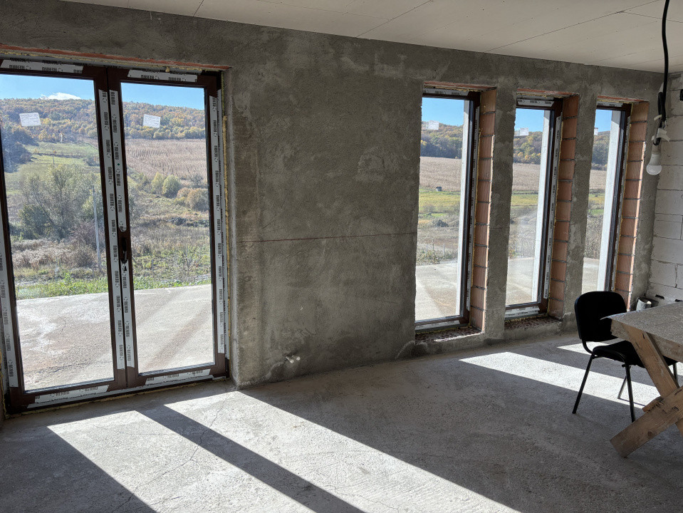 de vanzare casa noua construita semifinisata Livezeni, Targu Mures