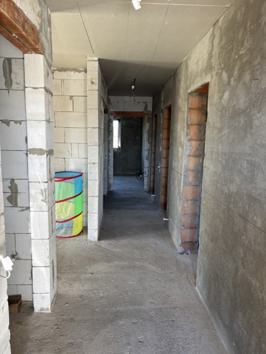 de vanzare casa noua construita semifinisata Livezeni, Targu Mures