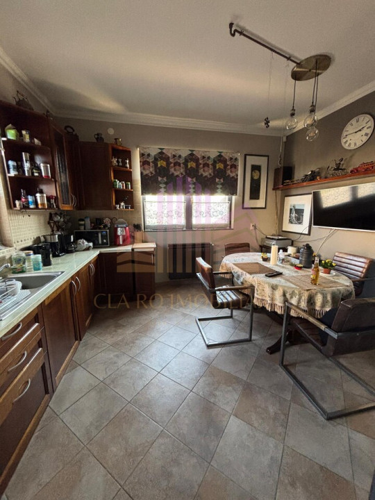 De vanzare vila in Santana de Mures cu o casa pe curte Principala 