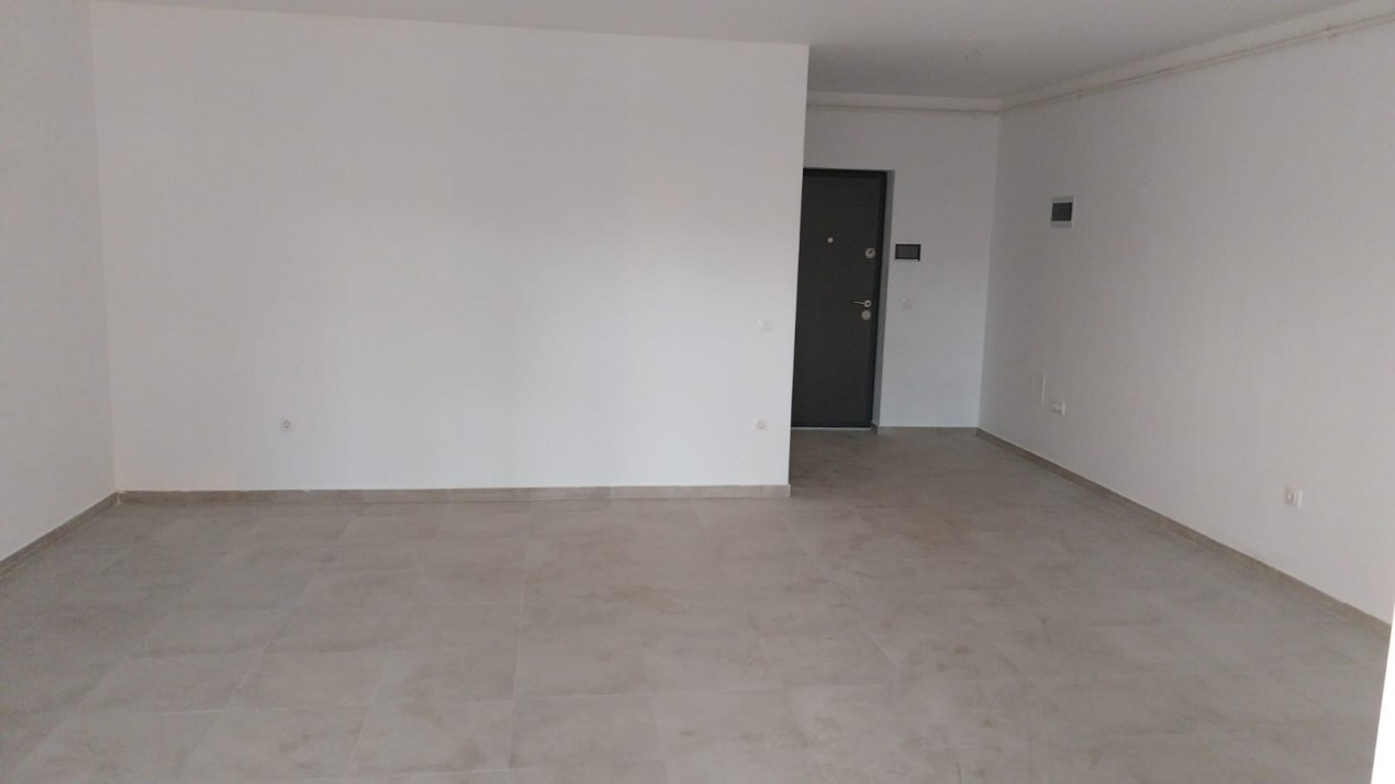 De inchiriat spatiu comercial Maurer