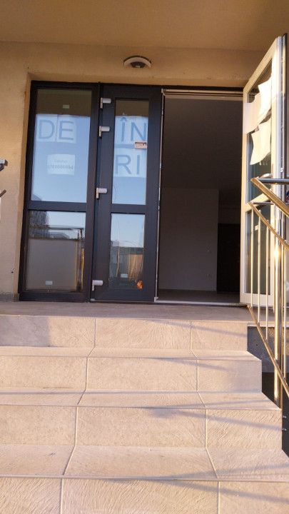 De inchiriat spatiu comercial Maurer