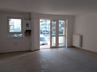 De inchiriat spatiu comercial Maurer