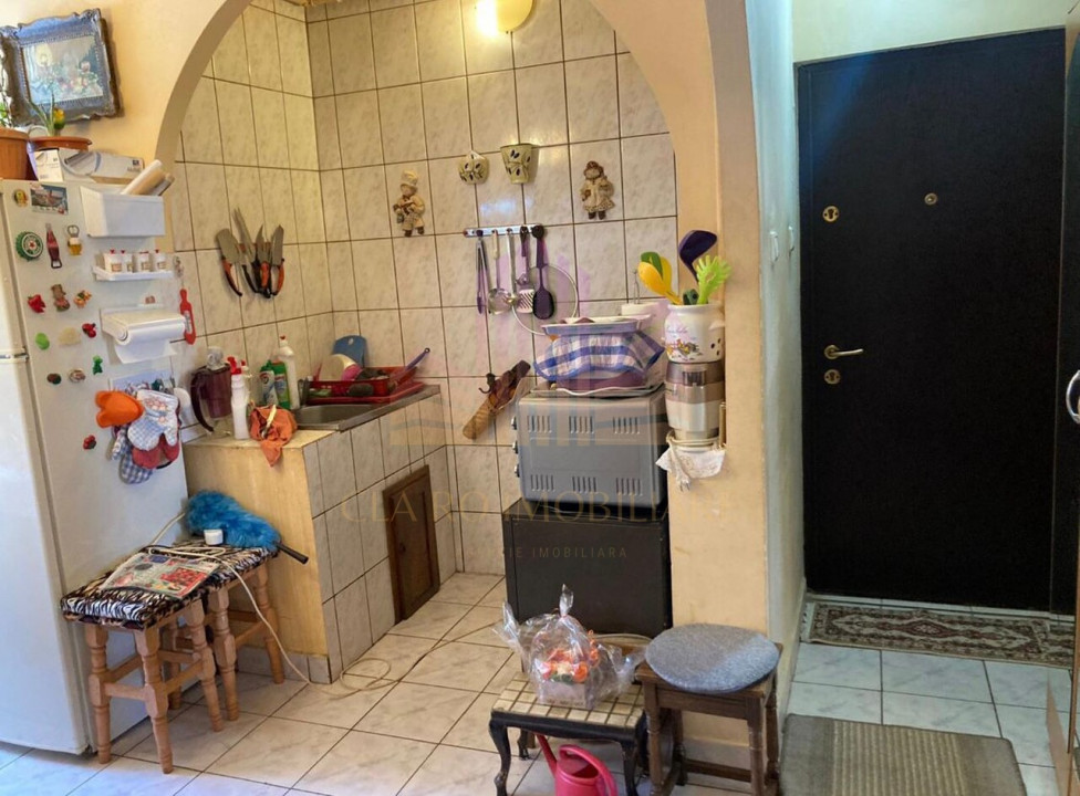 De vanzare apartament 2 camere zona Ungheni, Mures