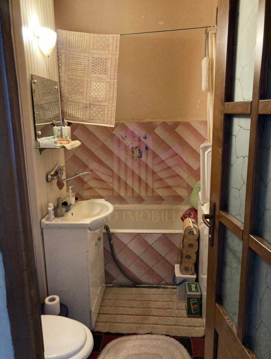 De vanzare apartament 2 camere zona Ungheni, Mures