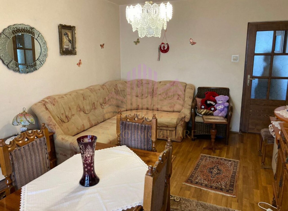 De vanzare apartament 2 camere zona Ungheni, Mures