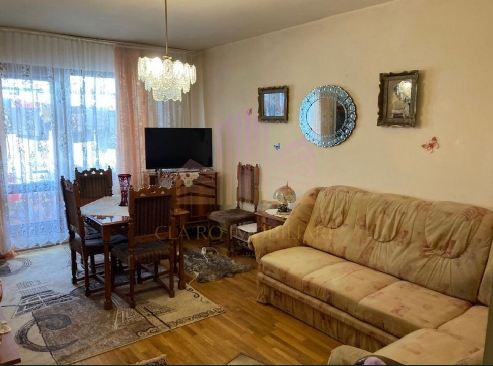 De vanzare apartament 2 camere zona Ungheni, Mures