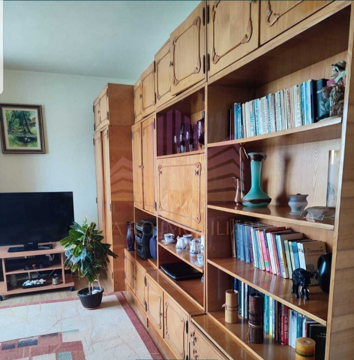 De vanzare apartament cu 2 camere zona Unirii,str. Gh Pop Basesti