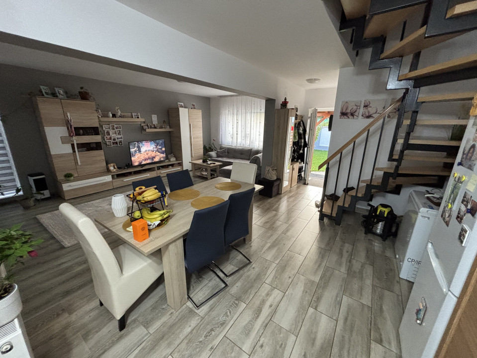 De vanzare casa duplex cart.Rasaritului Sancrai
