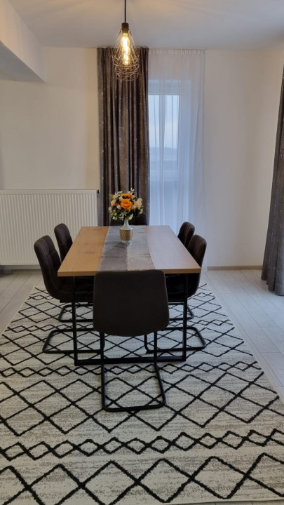 De inchiriat apartament 2 camere Maurer tip penthouse