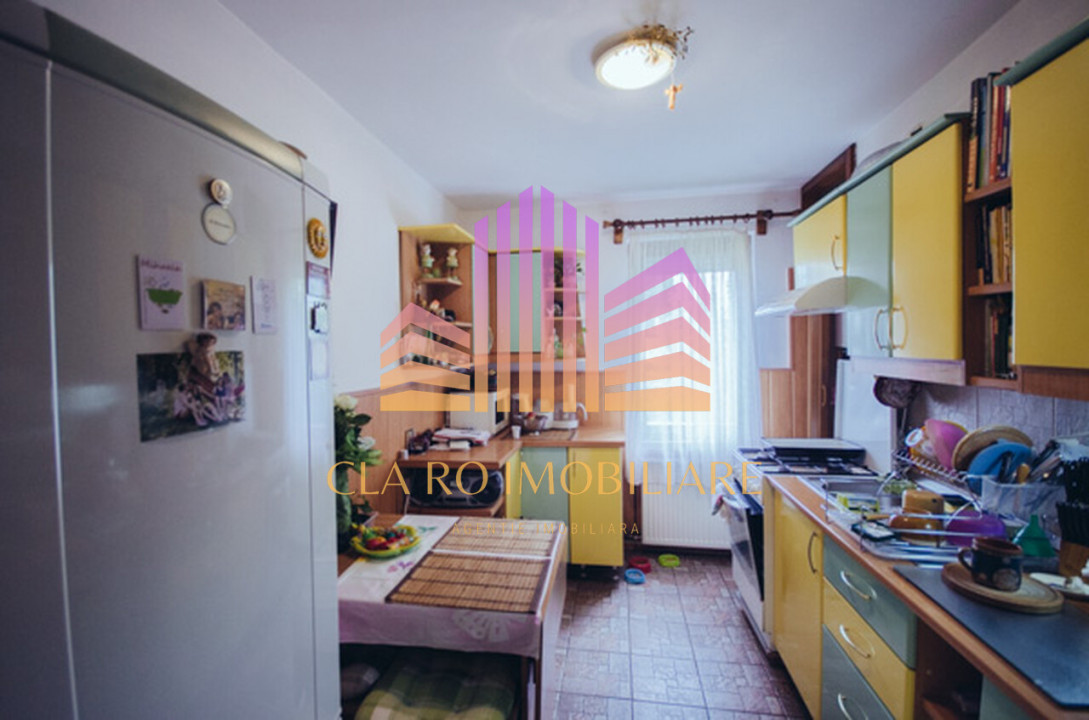 De vanzare Apartament 4 camere cu spatiu comercial Unirii, Targu Mures