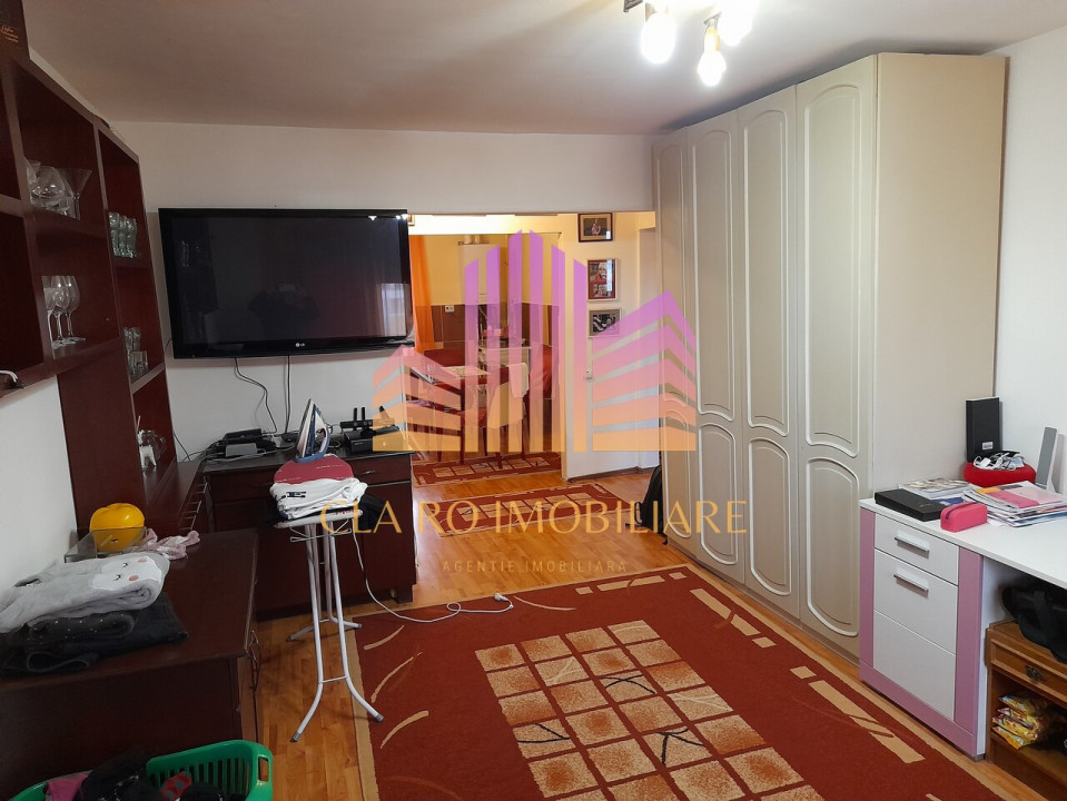 De vanzare apartament 4 camere Tudor Rodniciei, Targu Mures