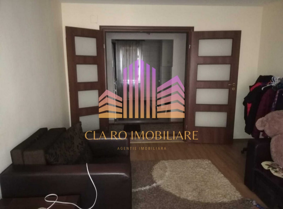 De vanzare Apartament cu 3 camere, Tudor strada Infratirii Targu Mures, Mures
