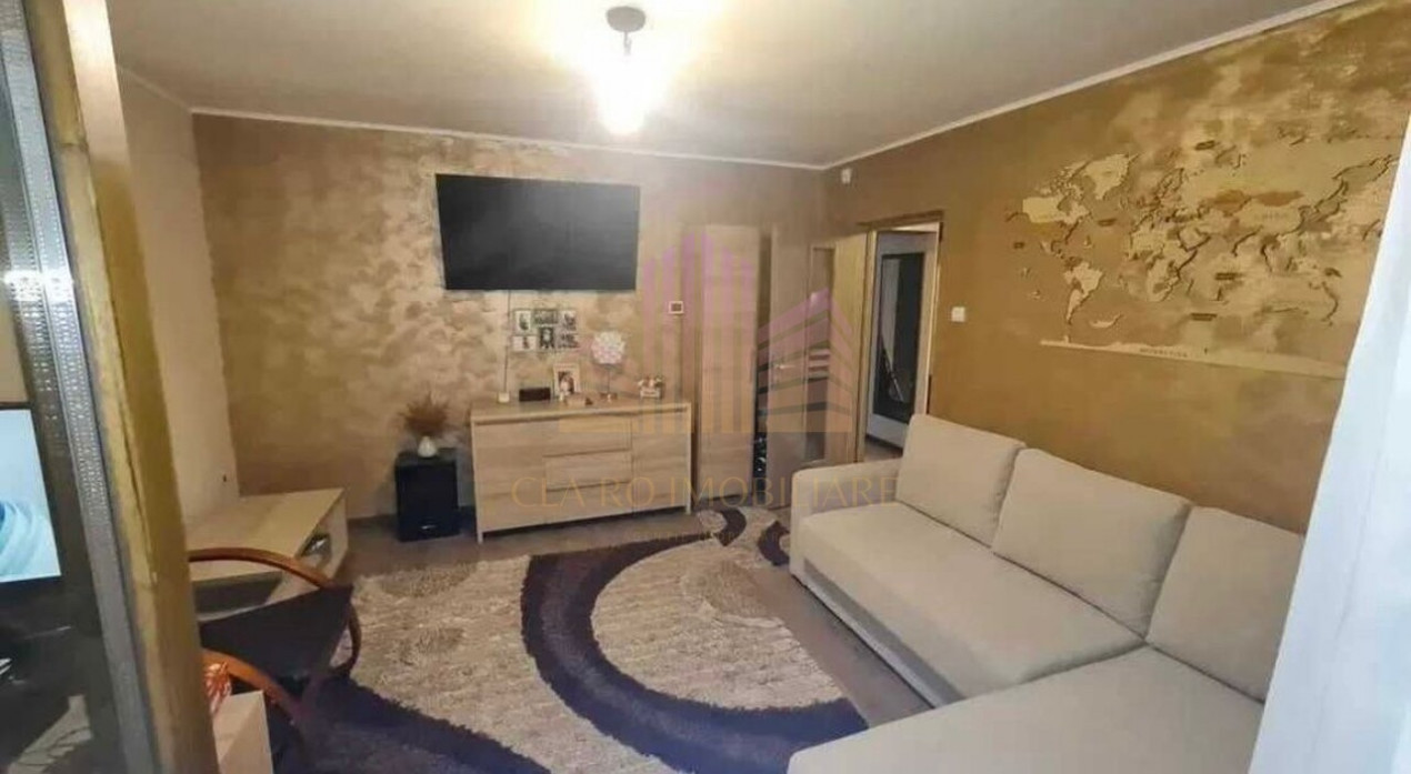De vanzare apartament cu 3 camere zona Tudor Vladimirescu Targu Mures